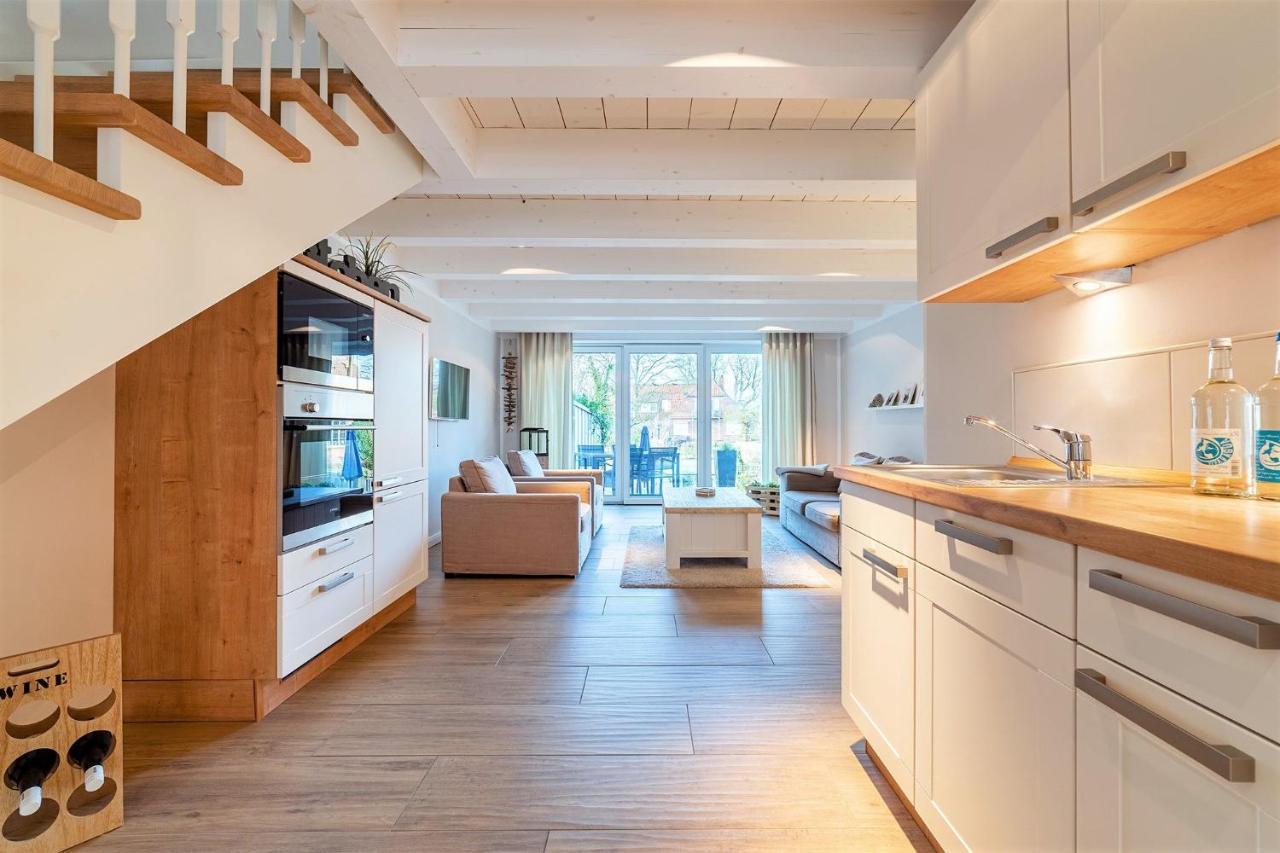 Haus Am Siel 01, Zentral Mit Eigenem Steg Villa Греетзиел Екстериор снимка